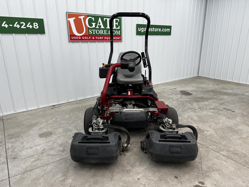 Toro-Greensmaster-Triflex-3300-Gas-2WD-Greensmower-3-800×600-1