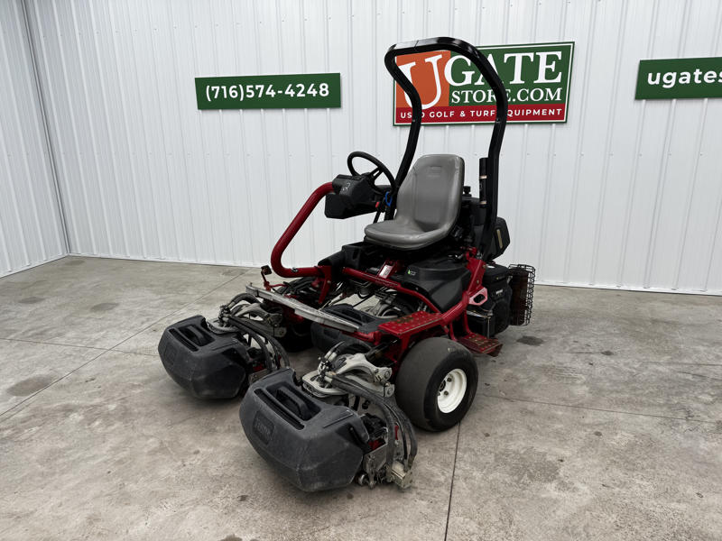 Toro-Greensmaster-Triflex-3300-Gas-2WD-Greensmower-4-800×600-1