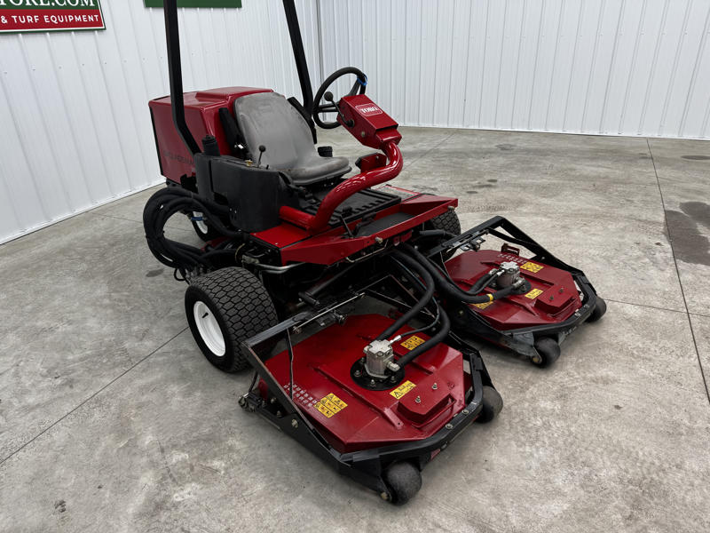 Toro-Groundsmaster-3500-Diesel-3WD-Contouring-Mower-8-800×600-1