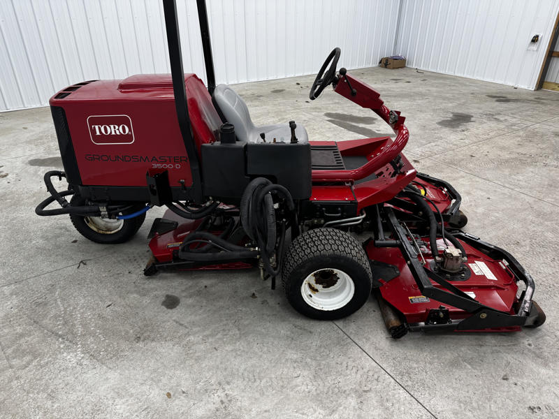 Toro-Groundsmaster-3500-Sidewinder-Diesel-3WD-Contouring-Mower-6-800×600-1