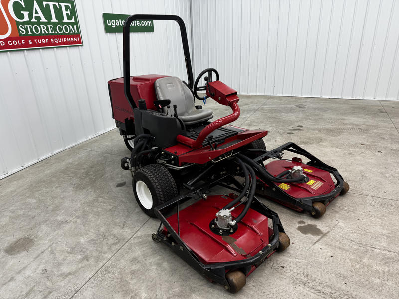 Toro-Groundsmaster-3505-Diesel-2WD-Contouring-Rotary-Mower-1-800×600-1