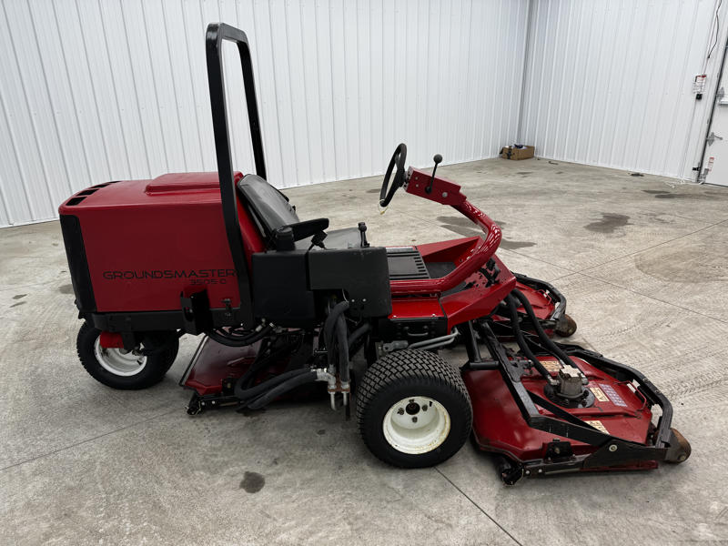 Toro-Groundsmaster-3505-Diesel-2WD-Contouring-Rotary-Mower-2-800×600-1-1