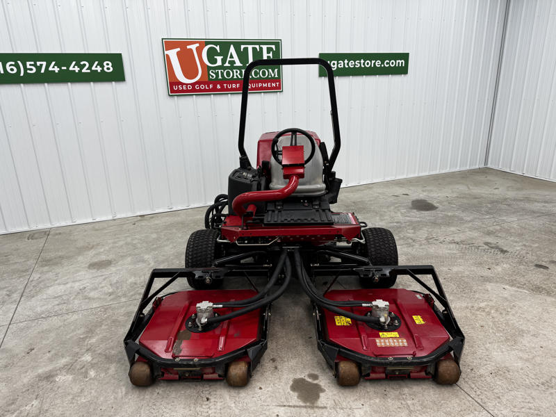 Toro-Groundsmaster-3505-Diesel-2WD-Contouring-Rotary-Mower-6-800×600-1