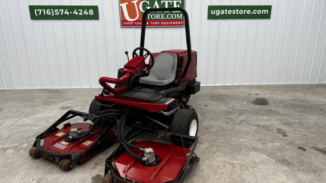 Toro-Groundsmaster-3505-Diesel-2WD-Contouring-Rotary-Mower-7-800×600-1-1