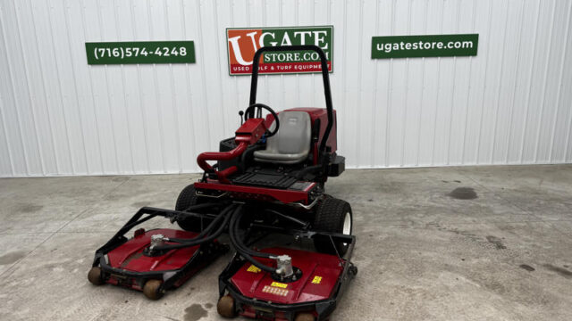 Toro-Groundsmaster-3505-Diesel-2WD-Contouring-Rotary-Mower-7-800×600-1