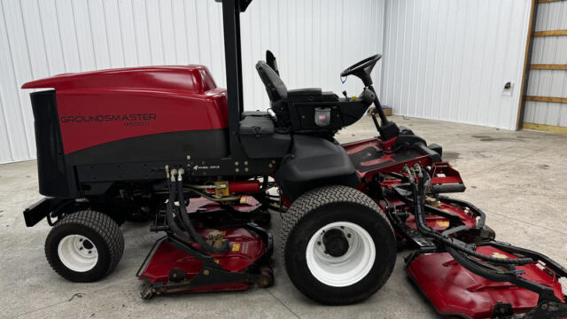 Toro-Groundsmaster-4500-Diesel-4WD-Contouring-Mower-7-800×600-1-1