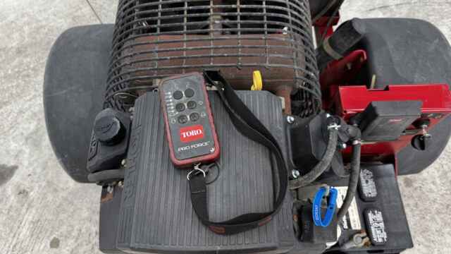 Toro-Pro-Force-Pull-Behind-Debris-Blower-2-800×600-1-1