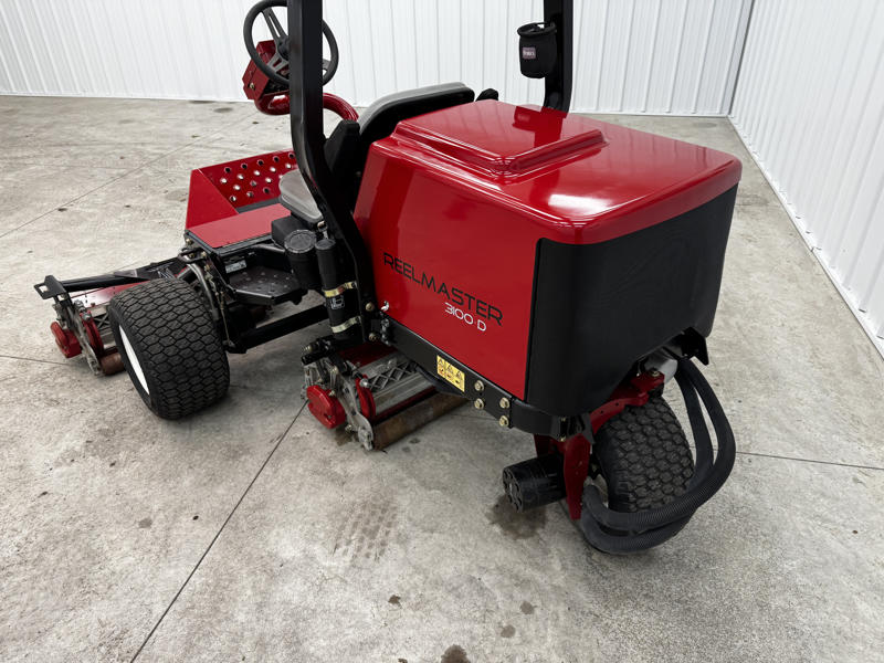 Toro-Reelmaster-3100-Diesel-3WD-Sidewinder-Triplex-Mower-6-800×600-1