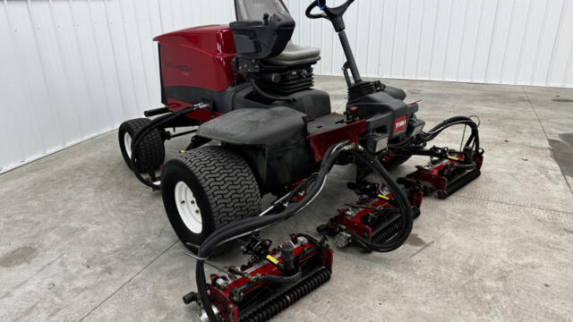 Toro-Reelmaster-5410-Diesel-2WD-Fairway-Reel-Mower-1-800×600-1-2