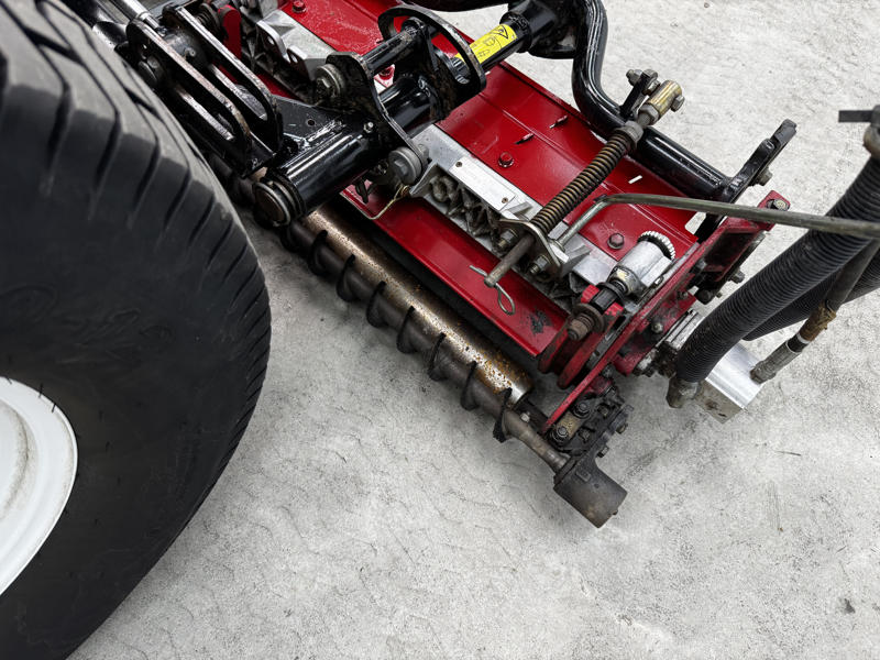 Toro-Reelmaster-5410-Diesel-2WD-Fairway-Reel-Mower-3-800×600-1-2