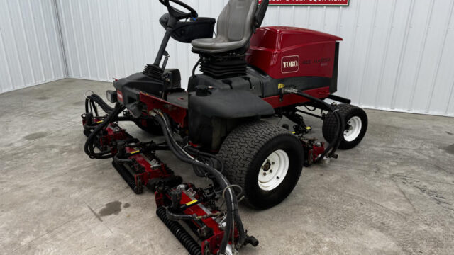 Toro-Reelmaster-5410-Diesel-2WD-Fairway-Reel-Mower-5-800×600-1