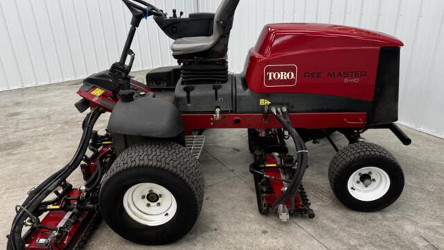 Toro-Reelmaster-5410-Diesel-2WD-Fairway-Reel-Mower-6-800×600-1