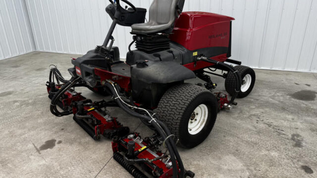 Toro-Reelmaster-5410-Diesel-2WD-Fairway-Reel-Mower-7-800×600-1-1