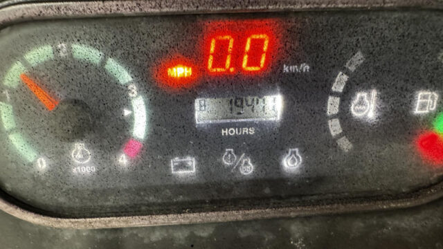 Toro-Workman-INDUSTRIAL-HDX-Diesel-2WD-Fixed-Flat-Bed-Utility-Vehicle-1-800×600-1