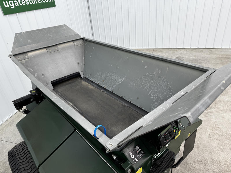Turfco-Widespin-1540-Pull-Behind-Top-Dresser-6-800×600-1