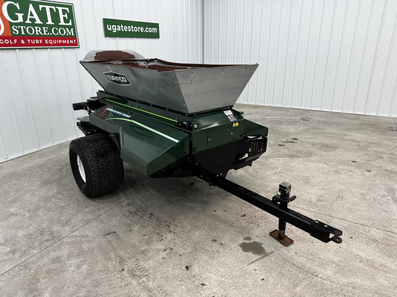 Turfco-Widespin-1550-Pull-Behind-Top-Dresser-2-800×600-1