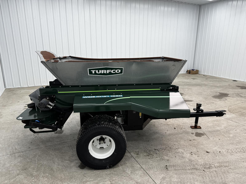 Turfco-Widespin-1550-Pull-Behind-Top-Dresser-3-800×600-1