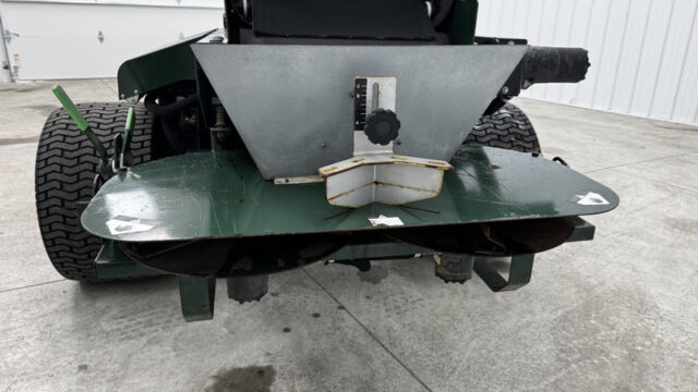 Turfco-Widespin-1550-Pull-Behind-Top-Dresser-4-800×600-1