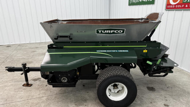 Turfco-Widespin-1550-Pull-Behind-Top-Dresser-7-800×600-1