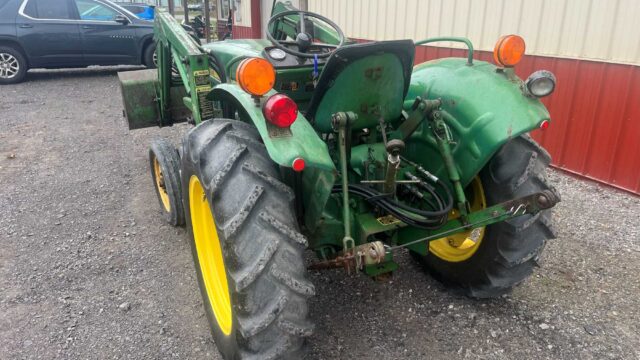 john-deere-tractor-7