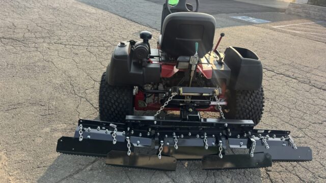 4890