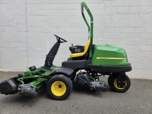 John Deere 2500E Hybrid