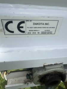 Dakota 412 Turf Tender