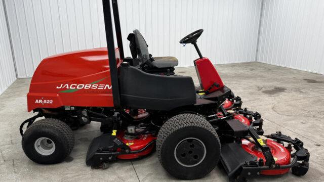 Jacobsen-AR522-Diesel-4WD-Contouring-Rotary-Mower-2-800×600-1-1