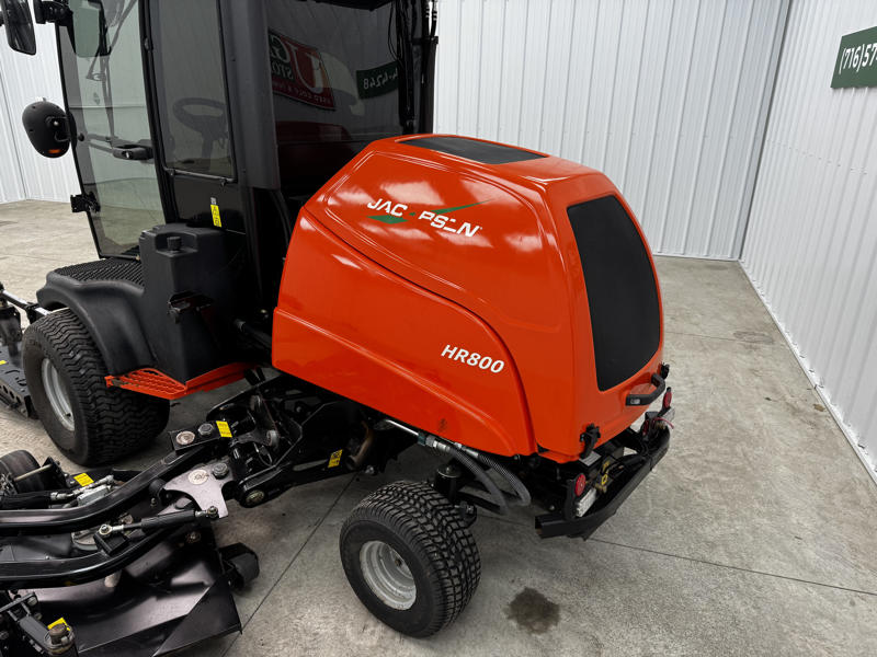 Jacobsen-HR800-Diesel-4WD-Climate-Controlled-Cab-Wide-Area-Mower-5-800×600-1