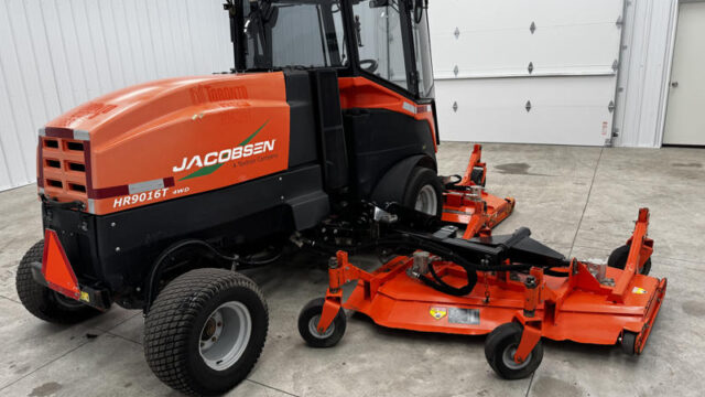 Jacobsen-HR9016-Turbo-Diesel-4WD-Wide-Area-Mower-2-800×600-1