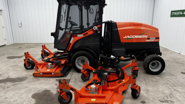 Jacobsen-HR9016-Turbo-Diesel-4WD-Wide-Area-Mower-4-800×600-1