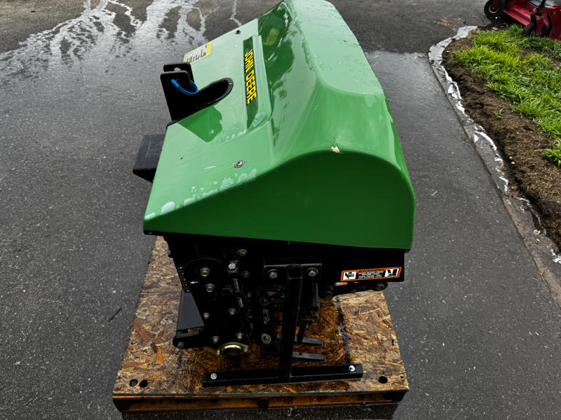 John-Deere-Aercore-1000-Tractor-Mounted-PTO-Driven-Aerator-1-800×600-1