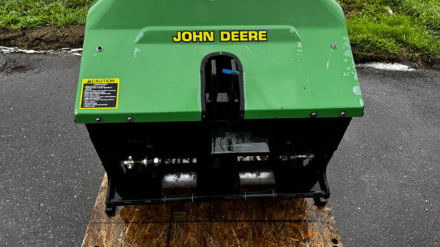 John-Deere-Aercore-1000-Tractor-Mounted-PTO-Driven-Aerator-2-800×600-1