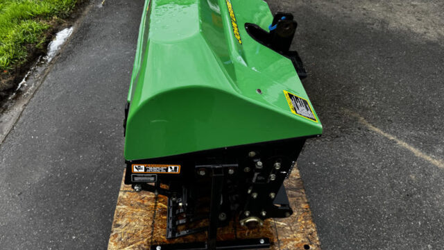 John-Deere-Aercore-1000-Tractor-Mounted-PTO-Driven-Aerator-3-800×600-1