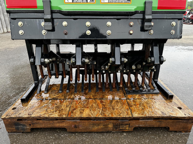 John-Deere-Aercore-1000-Tractor-Mounted-PTO-Driven-Aerator-4-800×600-1