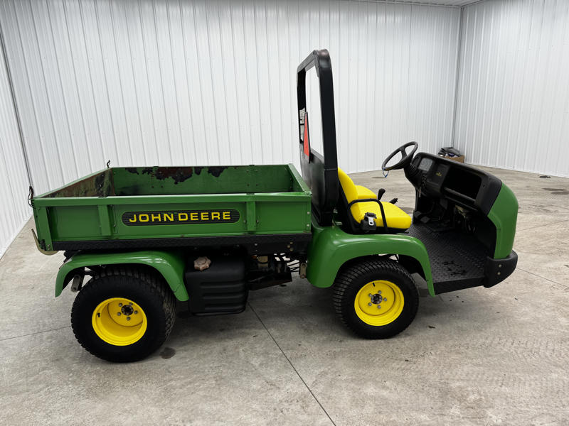 John-Deere-Pro-Gator-2030-Diesel-2WD-w_-Aux-Hydraulics-2-800×600-1