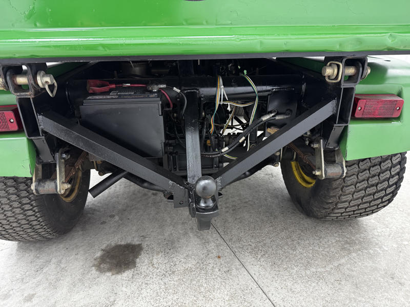 John-Deere-Pro-Gator-2030-Diesel-2WD-w_-Aux-Hydraulics-3-800×600-1