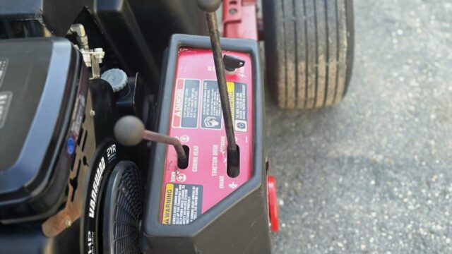 TORO-GREENS-AERATOR-3