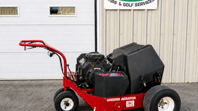 TORO-GREENS-AERATOR-D