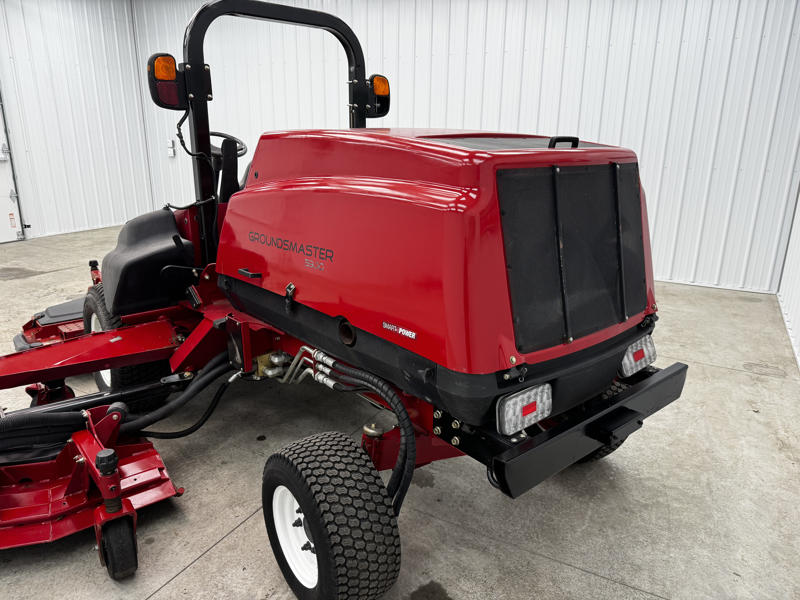 Toro-Groundmaster-5900-Diesel-4WD-Wide-Area-Mower-3-800×600-1