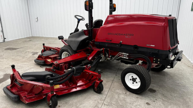 Toro-Groundmaster-5900-Diesel-4WD-Wide-Area-Mower-4-800×600-1