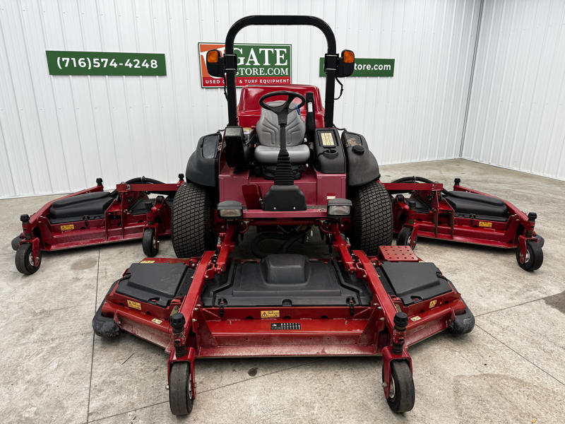 Toro-Groundmaster-5900-Diesel-4WD-Wide-Area-Mower-7-800×600-1