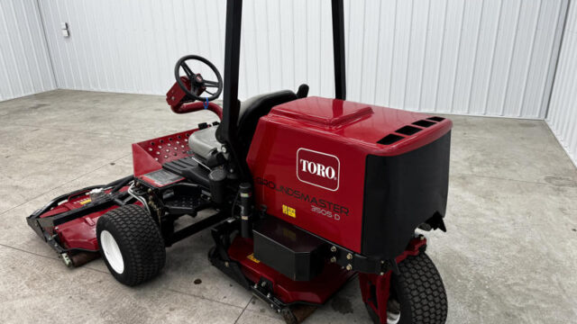 Toro-Groundsmaster-3505-Diesel-Contouring-Rotary-Mower-3-800×600-1