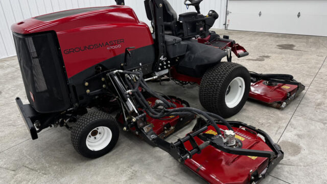 Toro-Groundsmaster-4700-Diesel-4WD-Contouring-Mower-3-800×600-1