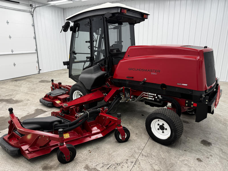 Toro-Groundsmaster-5910-Diesel-4WD-Climate-Controlled-Cab-Wide-Area-Mower-3-800×600-1