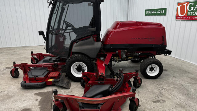 Toro-Groundsmaster-5910-Diesel-4WD-Climate-Controlled-Cab-Wide-Area-Mower-5-800×600-1-2