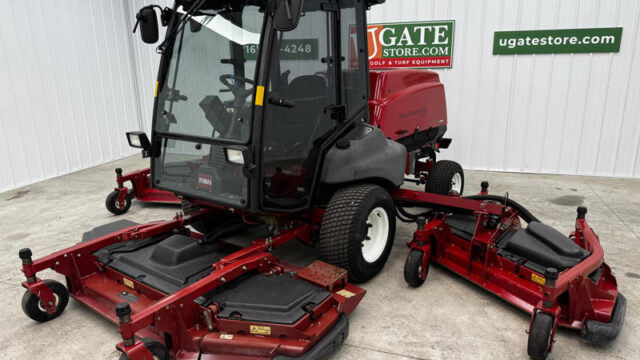 Toro-Groundsmaster-5910-Diesel-4WD-Climate-Controlled-Cab-Wide-Area-Mower-6-800×600-1-1