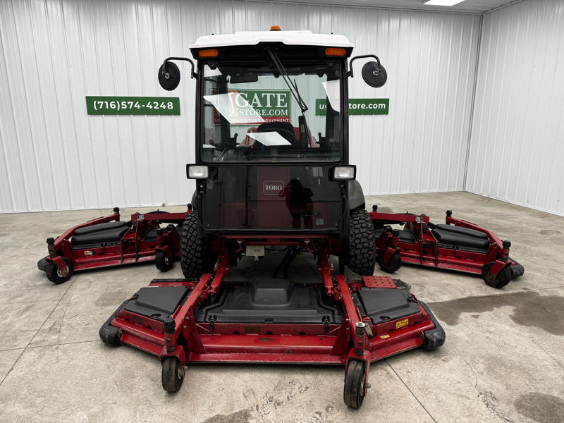 Toro-Groundsmaster-5910-Diesel-4WD-Climate-Controlled-Cab-Wide-Area-Mower-7-800×600-1-2