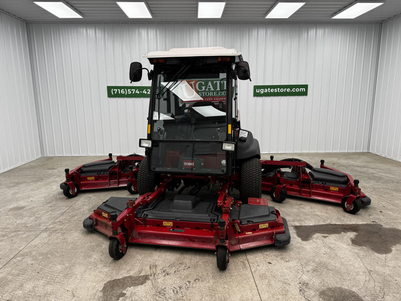Toro-Groundsmaster-5910-Diesel-4WD-Climate-Controlled-Cab-Wide-Area-Mower-7-800×600-1
