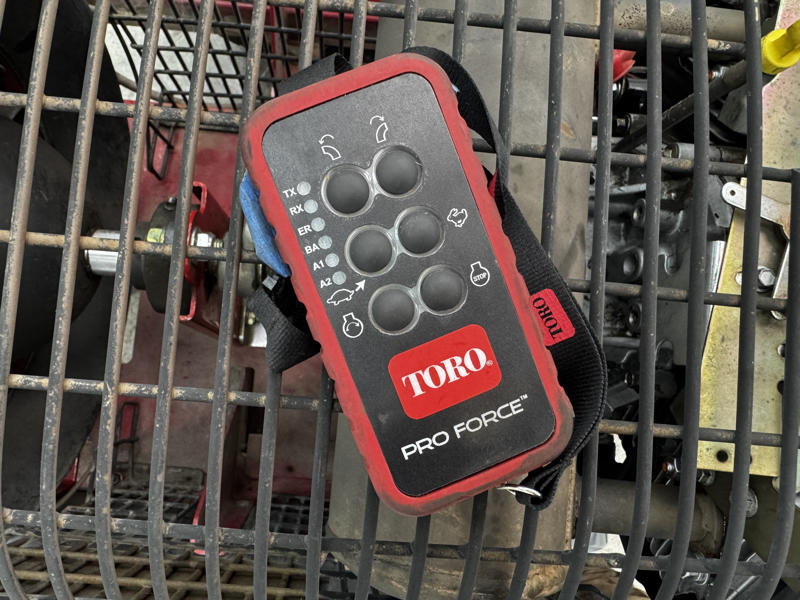 Toro-Pro-Force-Pull-Behind-Debris-Blower-1-800×600-1